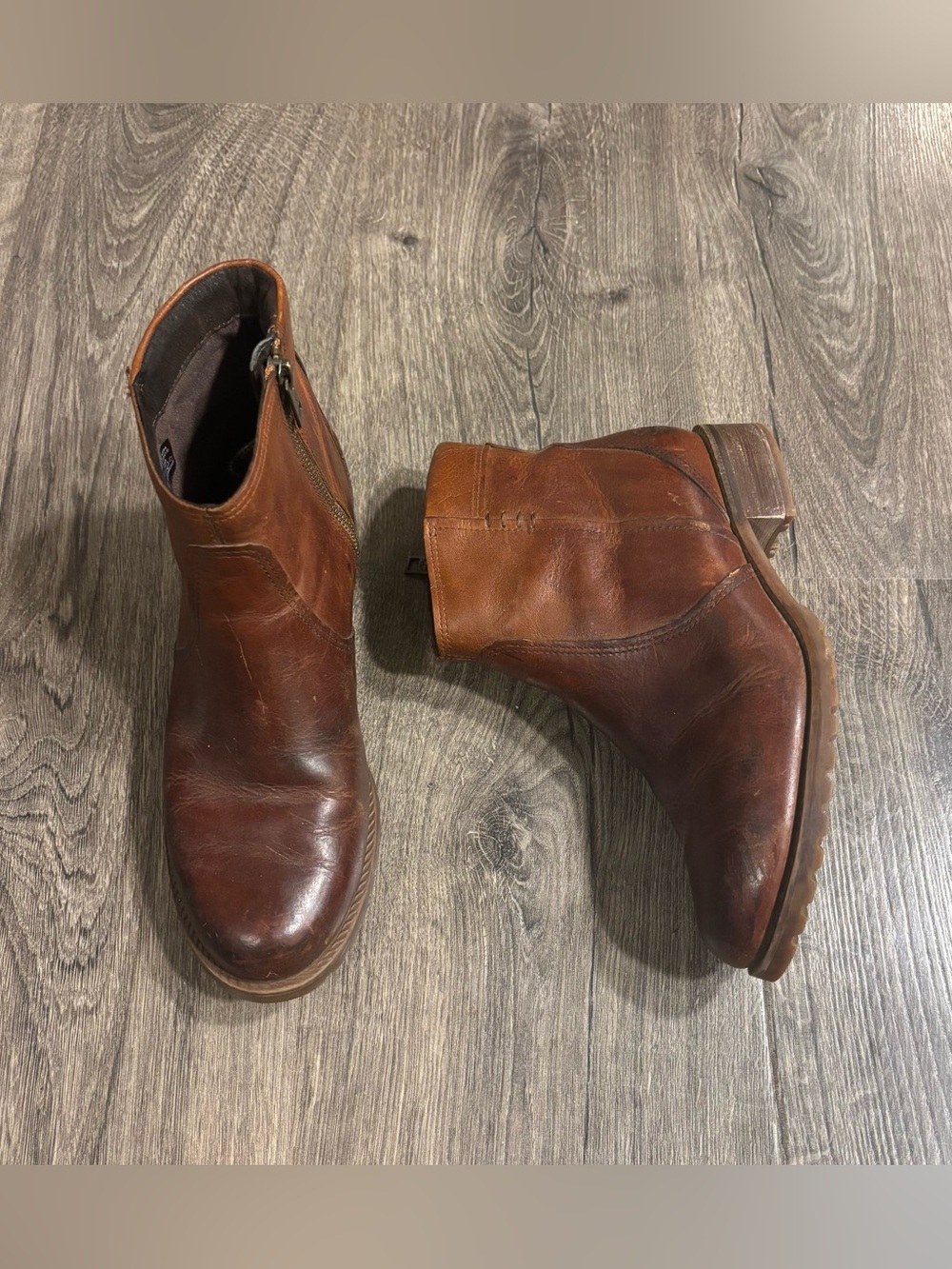 Timberland Gripstick Brown Leather Chelsea Side Zip Ankle Boots Womens size 6.5